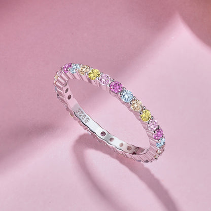 alliance rainbow en zirconium et argent 925 sur fond rose Estrée Paris